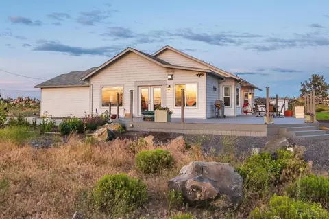 Exterior - 23977 Rickard Rd, Bend, OR 97702 photo 12 of 17