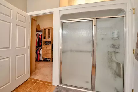 Kitchen - 23977 Rickard Rd, Bend, OR 97702 photo 5 of 5