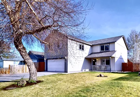 3212 SW Metolius Ave, Redmond, OR 97756