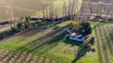 9060 Santiam Loop SE, Aumsville, OR 97325