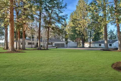60405 Tekampe Rd, Bend, OR 97702