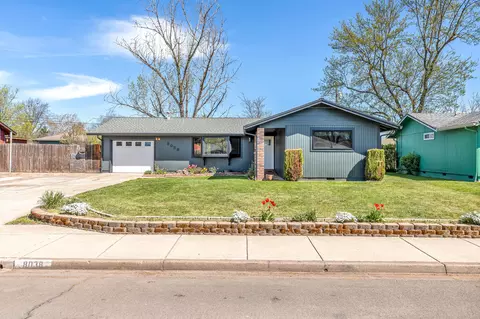 8038 Gladstone Ave, White City, OR 97503