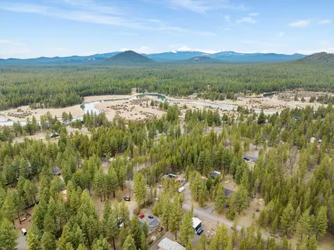 16319 Black Tail Ln, Bend, OR 97707 photo 4