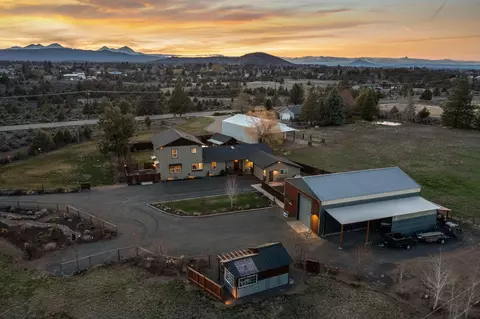 61600 Ward Rd, Bend, OR 97702