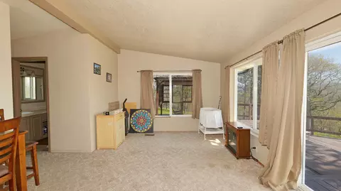 222 Buckingham Cir, Eagle Point, OR 97524 photo 9