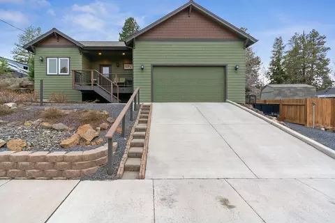Exterior - 43 NE 14th St, Bend, OR 97701 photo 2 of 10