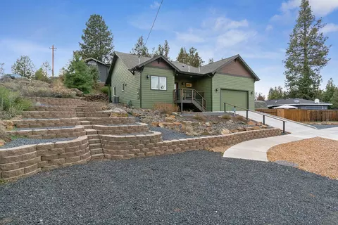 43 NE 14th St, Bend, OR 97701