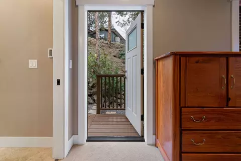 Entry Way - 43 NE 14th St, Bend, OR 97701 photo 6 of 6