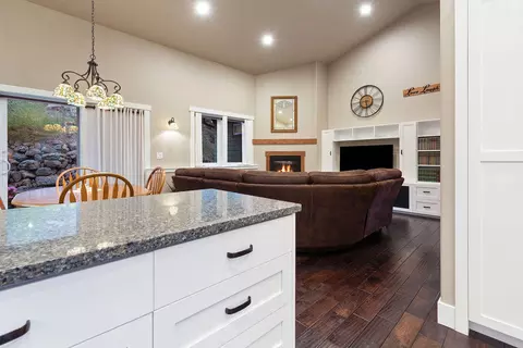 Kitchen - 43 NE 14th St, Bend, OR 97701 photo 4 of 6