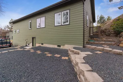 Exterior - 43 NE 14th St, Bend, OR 97701 photo 8 of 10