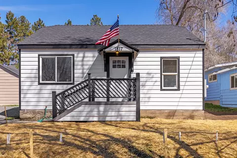 1817 Siskiyou St, Klamath Falls, OR 97601