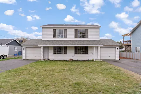 3136 SW Glacier Ave #3136-3138, Redmond, OR 97756