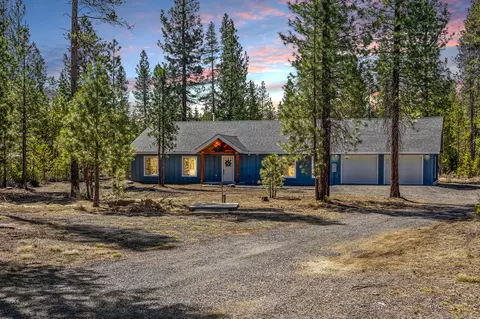 Exterior - 1728 Rector Dr, La Pine, OR 97739 photo 2 of 10