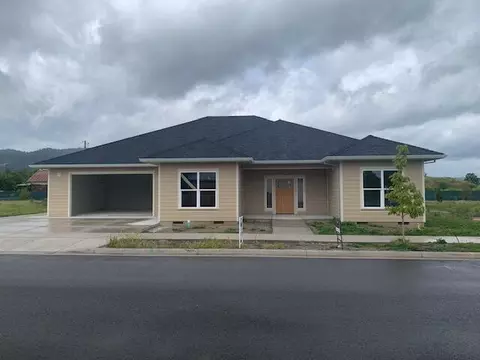 1325 River Run St, Central Point, OR 97502