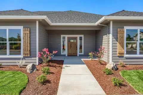 1325 River Run St, Central Point, OR 97502 photo 14