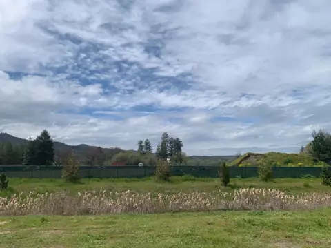 1325 River Run St, Central Point, OR 97502 photo 2