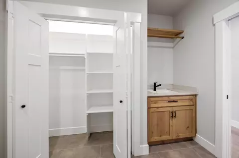 1325 River Run St, Central Point, OR 97502 photo 32