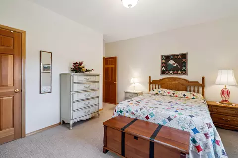 Bedroom - 64335 Crosswinds Rd, Bend, OR 97703 photo 6 of 6