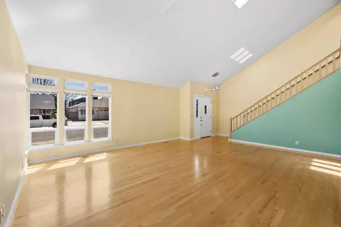Living - 2657 Beebe Rd, Central Point, OR 97502 photo 1 of 3
