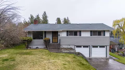 655 NE Revere Ave, Bend, OR 97701