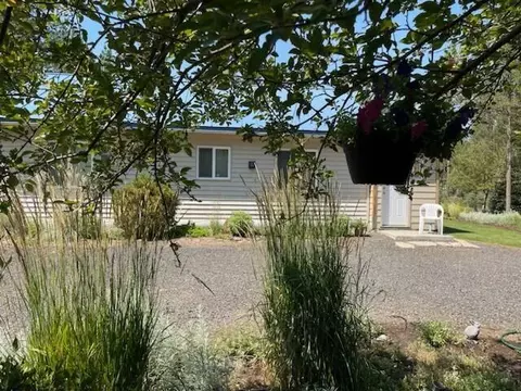15611 Deedon Rd, La Pine, OR 97739 photo 2