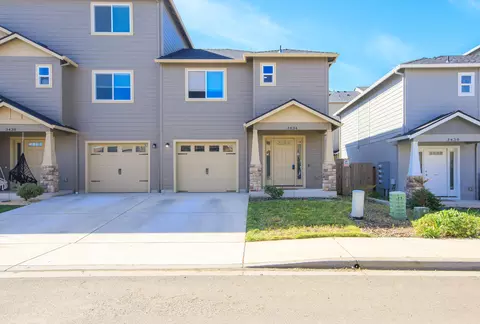3434 Sharon Way, White City, OR 97503