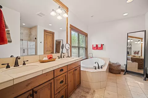 56236 Sable Rock Loop, Bend, OR 97707 photo 22