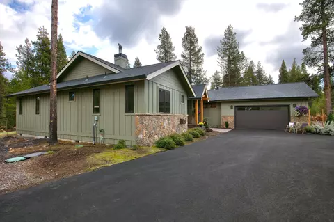Exterior - 15014 E River Loop Dr, Bend, OR 97707 photo 14 of 22
