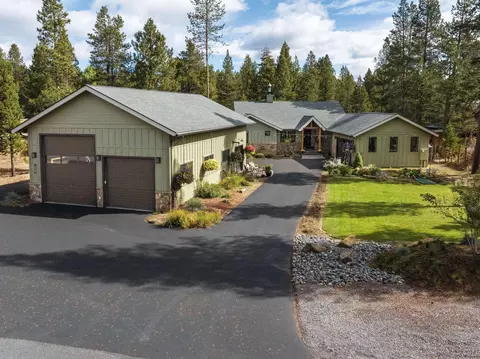 Exterior - 15014 E River Loop Dr, Bend, OR 97707 photo 22 of 22