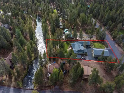 View/Area - 15014 E River Loop Dr, Bend, OR 97707 photo 4 of 17