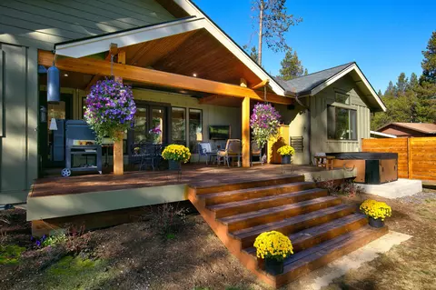 Exterior - 15014 E River Loop Dr, Bend, OR 97707 photo 12 of 22