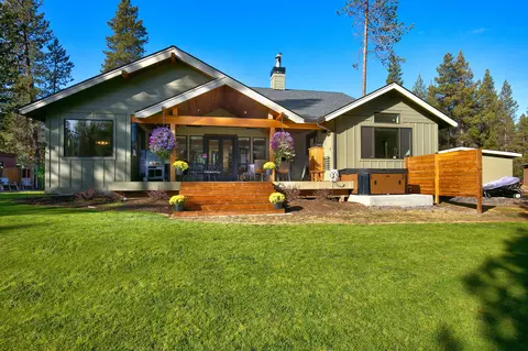 Exterior - 15014 E River Loop Dr, Bend, OR 97707 photo 2 of 22