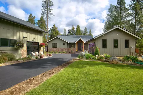Exterior - 15014 E River Loop Dr, Bend, OR 97707 photo 17 of 22
