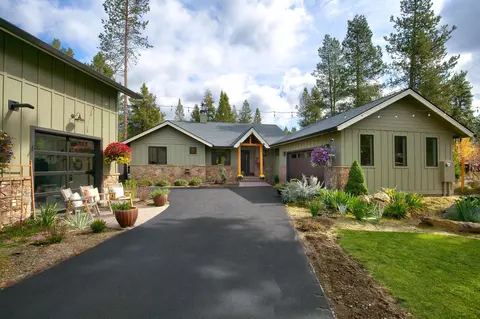 Exterior - 15014 E River Loop Dr, Bend, OR 97707 photo 18 of 22