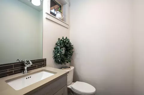Bath - 15014 E River Loop Dr, Bend, OR 97707 photo 6 of 6