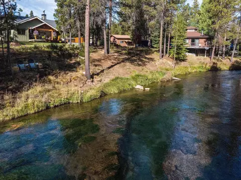 View/Area - 15014 E River Loop Dr, Bend, OR 97707 photo 12 of 17