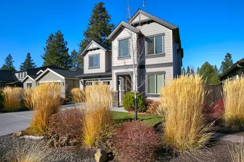 60488 Hedgewood Ln, Bend, OR 97702