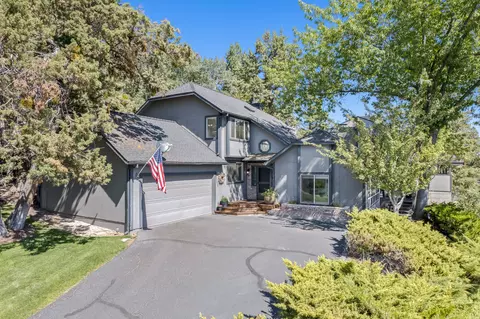 1714 NW Vicksburg Ave, Bend, OR 97703