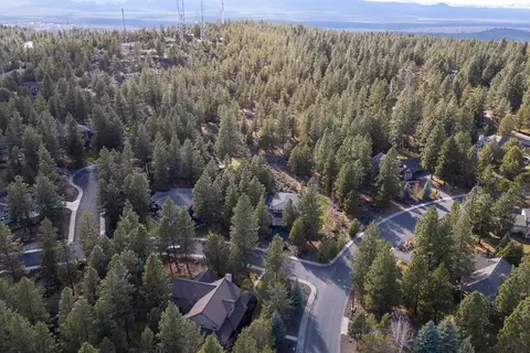View/Area - 2832 NW Mccook Ct, Bend, OR 97703 photo 1 of 1