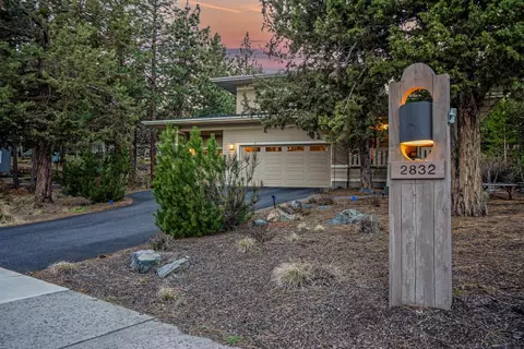 Exterior - 2832 NW Mccook Ct, Bend, OR 97703 photo 7 of 7