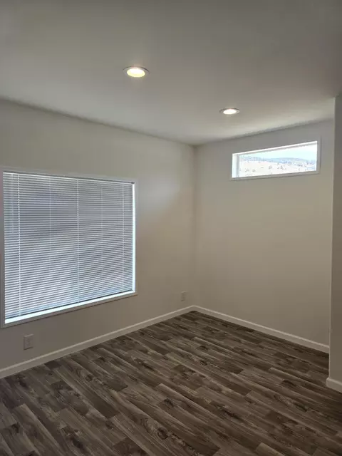 5504 Edith Way, Klamath Falls, OR 97603 photo 5