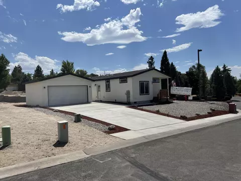 5504 Edith Way, Klamath Falls, OR 97603 photo 2
