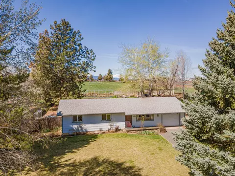 62979 Clyde Ln, Bend, OR 97701