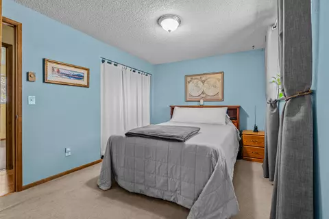 Bedroom - 62979 Clyde Ln, Bend, OR 97701 photo 1 of 3