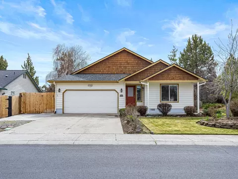 4300 SW Ben Hogan Dr, Redmond, OR 97756