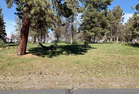 0 Sanderling #LOT 584, Klamath Falls, OR 97601