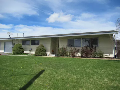 10707 Vincent Dr, Klamath Falls, OR 97603