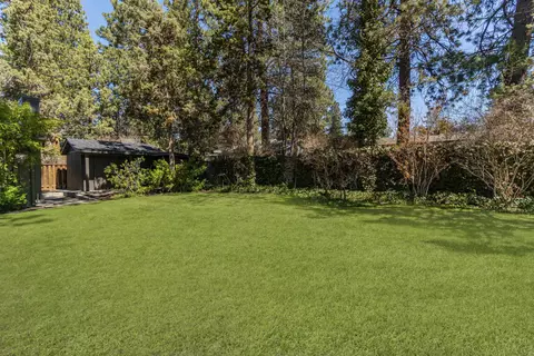 Exterior - 1314 NE 9th St, Bend, OR 97701 photo 16 of 16
