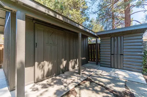 Exterior - 1314 NE 9th St, Bend, OR 97701 photo 13 of 16