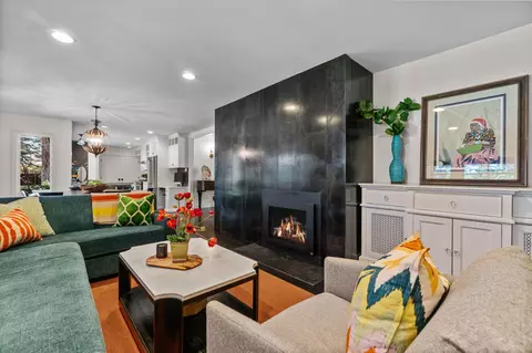 Living - 1314 NE 9th St, Bend, OR 97701 photo 4 of 8